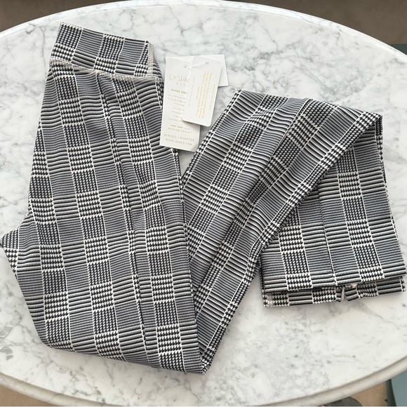 l*space Pants - L*SPACE Knox Leggings Black and White Plaid